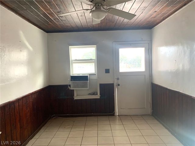 2613 Valley Street, Las Vegas, NV 89101