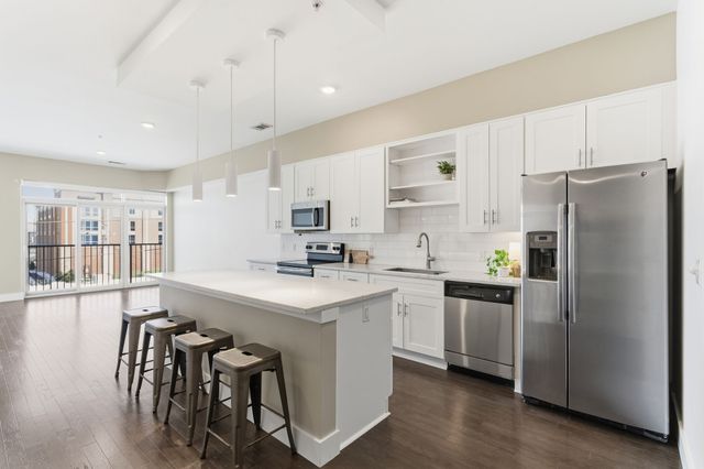 2407 8th Ave S Apt 409, Nashville, TN 37204