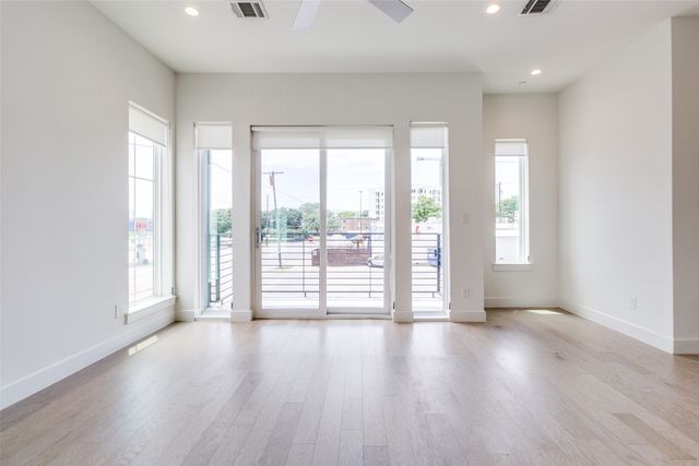 5515 Bryan Parkway 101, Dallas, TX 75206