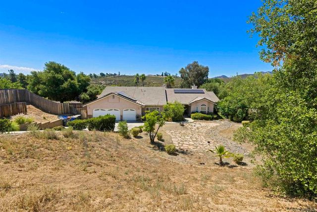 24849 Pappas Rd, Ramona, CA 92065