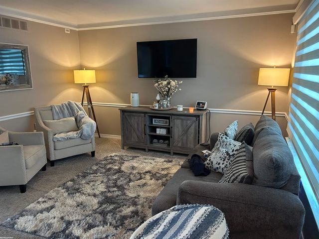41575 Cimarron Street, Clinton Twp, MI 48038