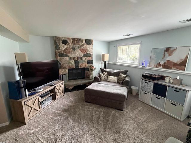 41575 Cimarron Street, Clinton Twp, MI 48038