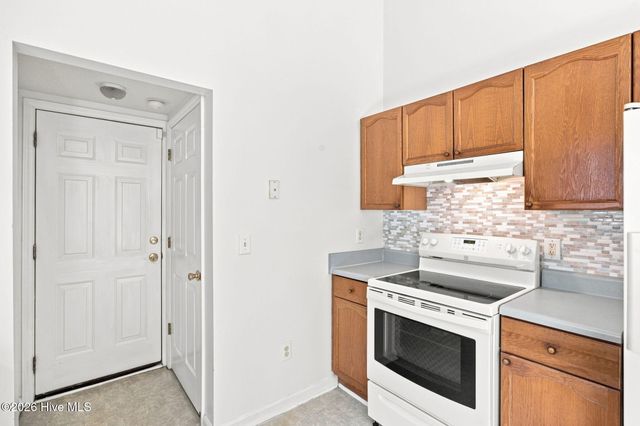 6318 Standsberry Lane, Wilmington, NC 28412