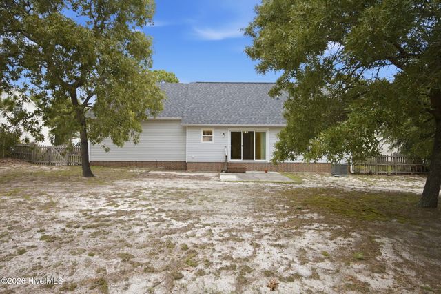 6318 Standsberry Lane, Wilmington, NC 28412