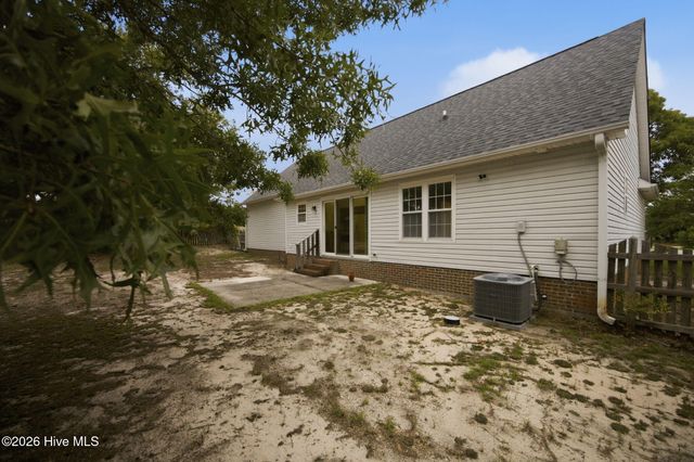 6318 Standsberry Lane, Wilmington, NC 28412