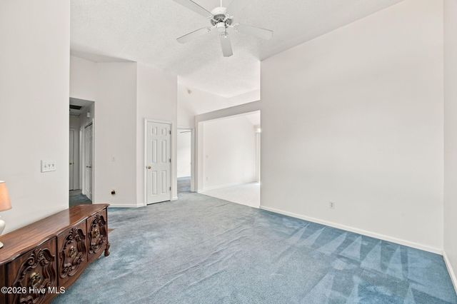 6318 Standsberry Lane, Wilmington, NC 28412