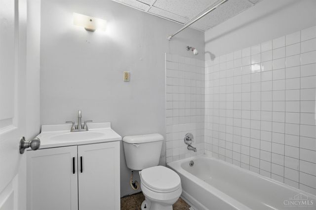 1900 State Avenue, Cincinnati, OH 45204