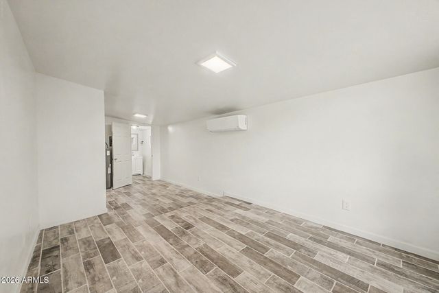 2501 W HAYWARD Avenue, Phoenix, AZ 85051