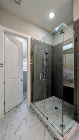 5116 Pine Reach Drive, Houston, TX 77018