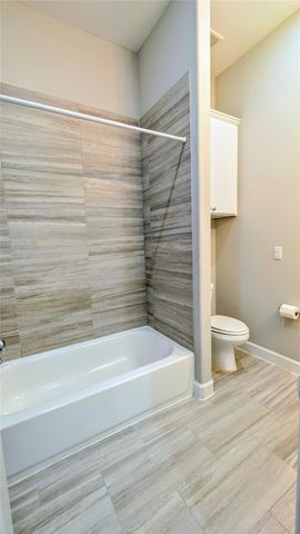 5116 Pine Reach Drive, Houston, TX 77018