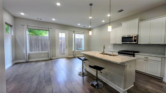 5116 Pine Reach Drive, Houston, TX 77018