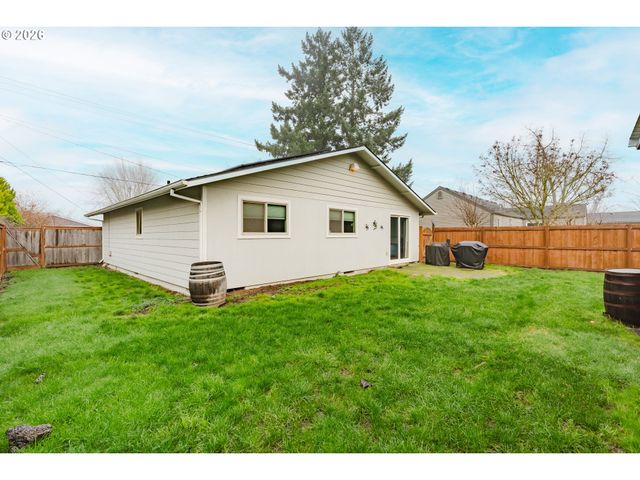 120 3RD St, Gervais, OR 97026