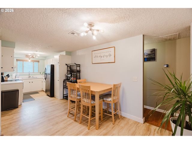 120 3RD St, Gervais, OR 97026