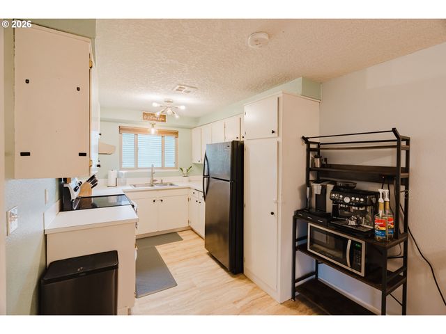 120 3RD St, Gervais, OR 97026