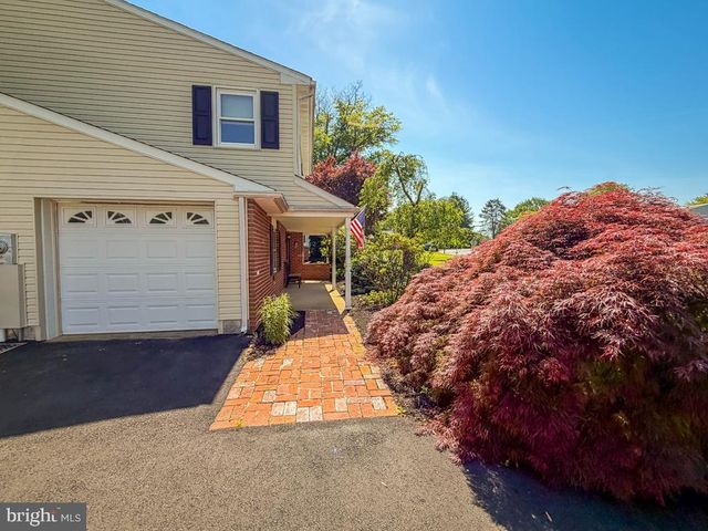 61 CLOVERLY DR, Richboro, PA 18954
