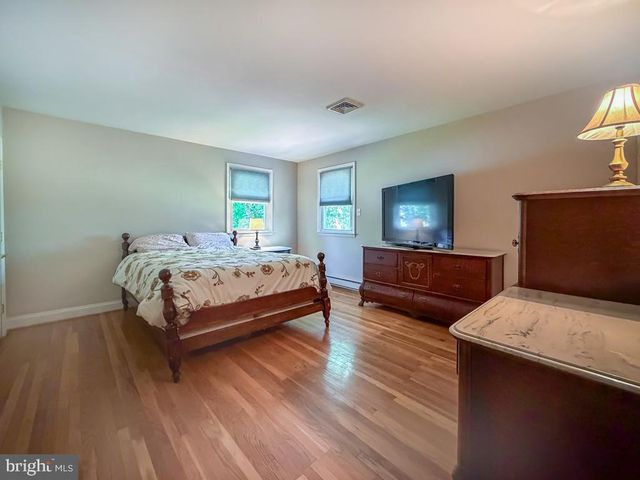 61 CLOVERLY DR, Richboro, PA 18954
