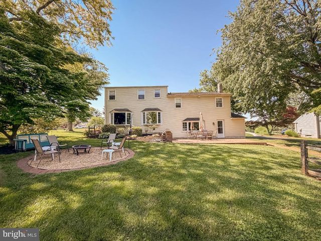 61 CLOVERLY DR, Richboro, PA 18954