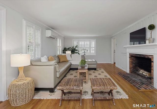 67 Maple Avenue North, Westport, CT 06880