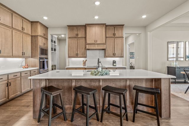 180 Waterview Drive, Gunter, TX 75058