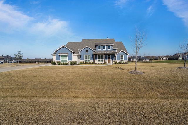 180 Waterview Drive, Gunter, TX 75058