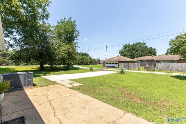 1202 Donna Avenue, Decatur, AL 35601