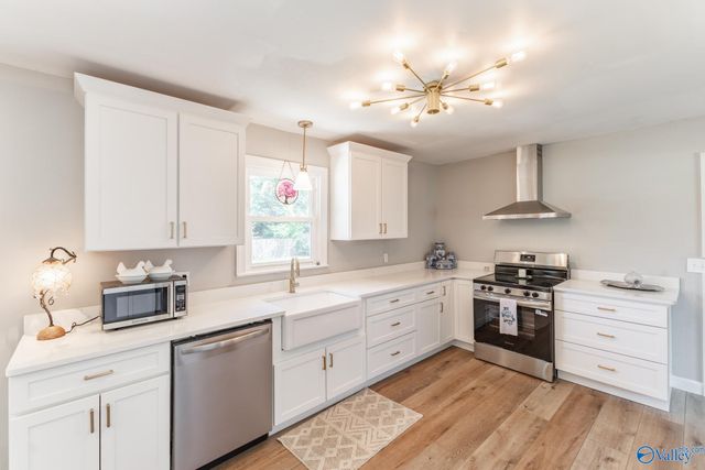 1202 Donna Avenue, Decatur, AL 35601