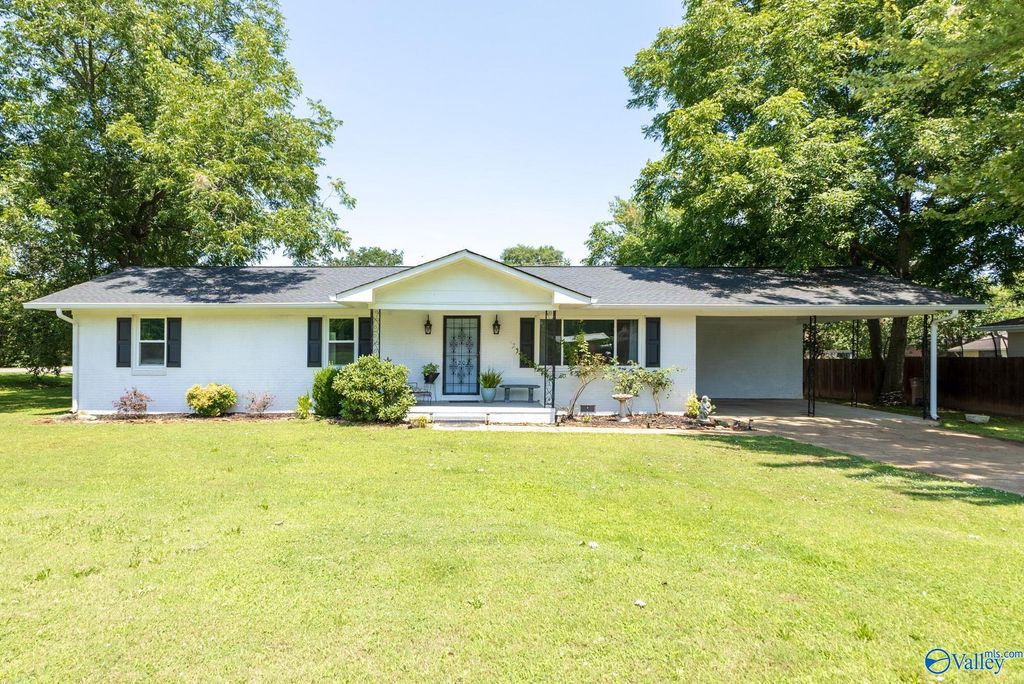 1202 Donna Avenue, Decatur, AL 35601