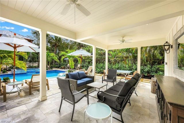 1437 Sandpiper ST, Naples, FL 34102