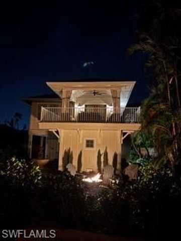 1437 Sandpiper ST, Naples, FL 34102