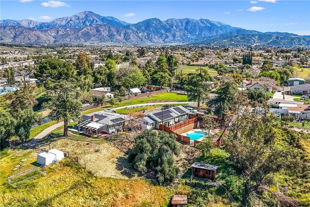 33574 Washington Drive, Yucaipa, CA 92399