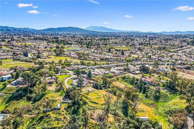 33574 Washington Drive, Yucaipa, CA 92399