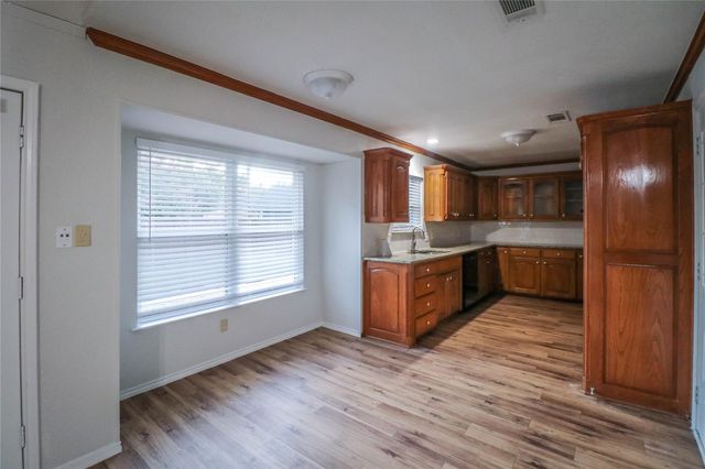 2213 Shady Brook Drive, Bedford, TX 76021