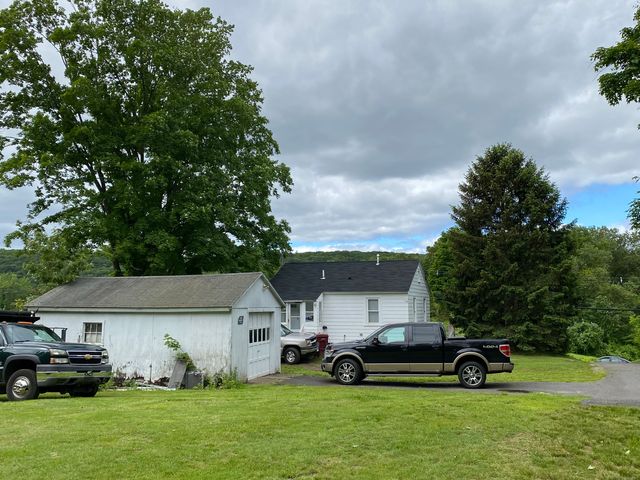 848 New Haven Road, Naugatuck, CT 06770
