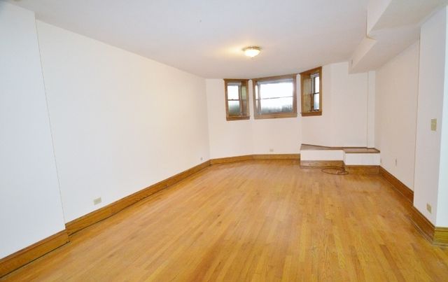 1417 W Belle Plaine Avenue G, Chicago, IL 60613