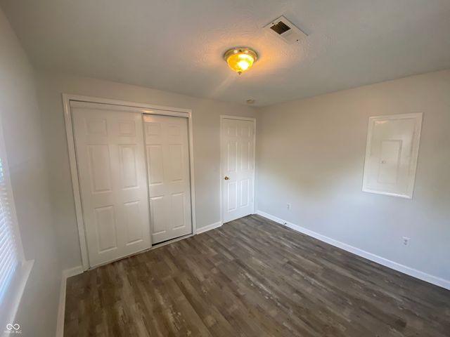 410 N 20th Avenue, Beech Grove, IN 46107