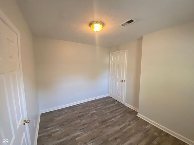 410 N 20th Avenue, Beech Grove, IN 46107