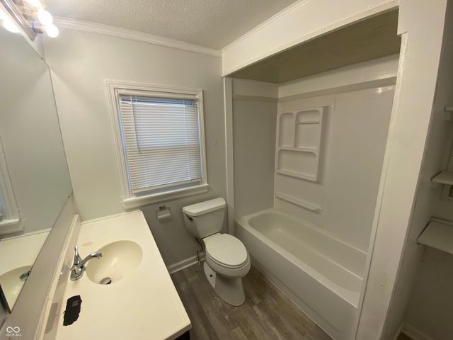 410 N 20th Avenue, Beech Grove, IN 46107