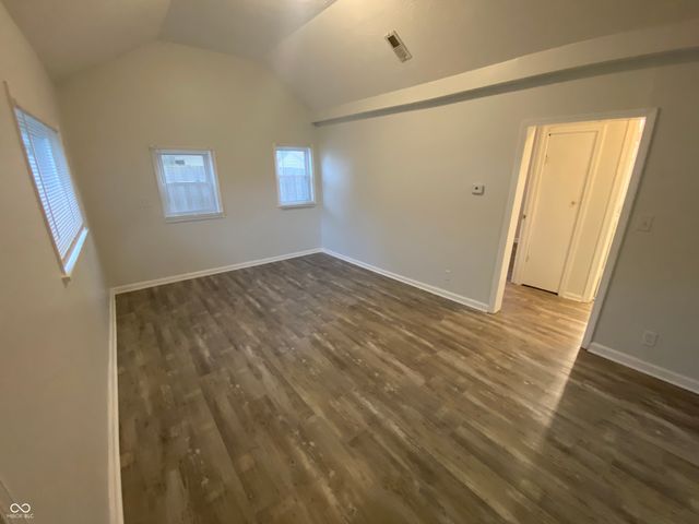 410 N 20th Avenue, Beech Grove, IN 46107