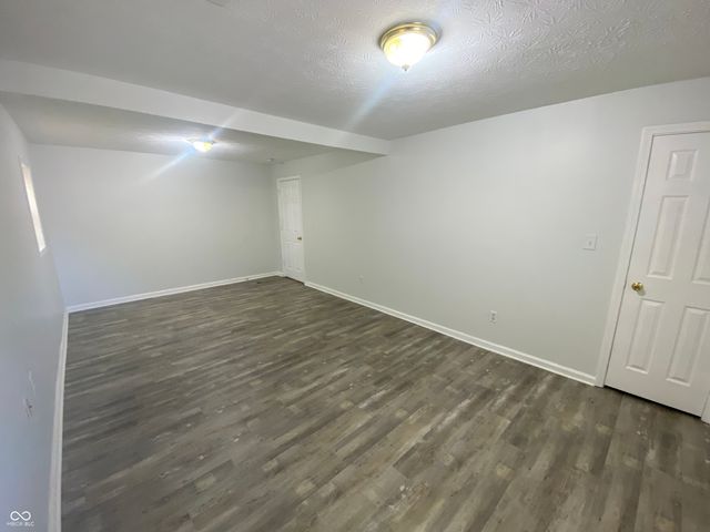 410 N 20th Avenue, Beech Grove, IN 46107