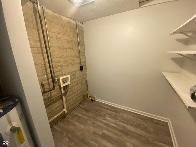 410 N 20th Avenue, Beech Grove, IN 46107