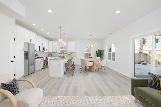 1309 E Blaine Street, Springfield, MO 65803