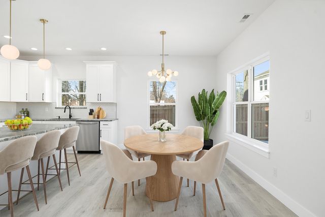 1309 E Blaine Street, Springfield, MO 65803