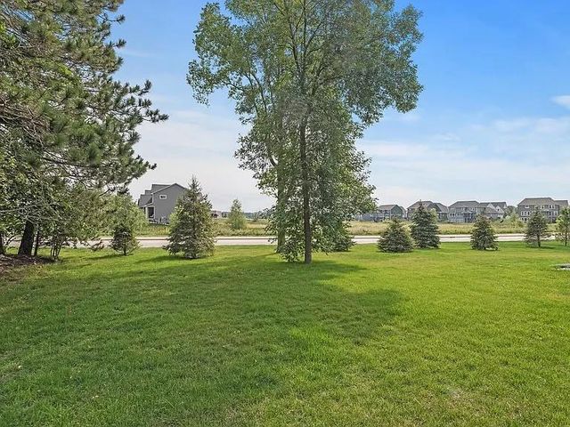5898 Urbandale Court N, Plymouth, MN 55446