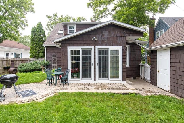 213 W PARKWAY BOULEVARD, Appleton, WI 54911