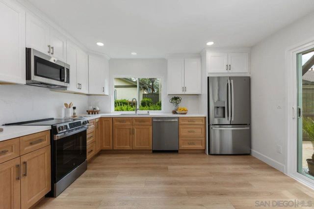 10539 Caminito Glenellen, San Diego, CA 92126