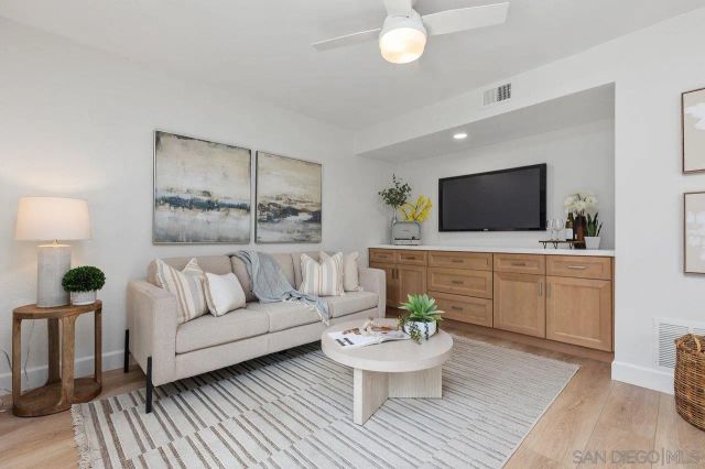 10539 Caminito Glenellen, San Diego, CA 92126