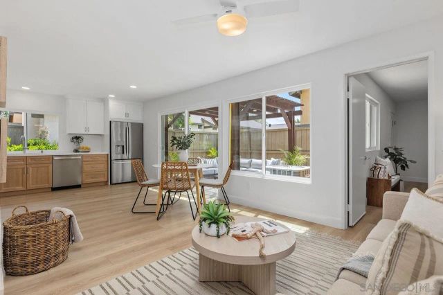 10539 Caminito Glenellen, San Diego, CA 92126