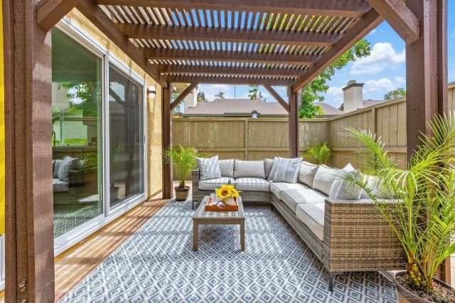 10539 Caminito Glenellen, San Diego, CA 92126
