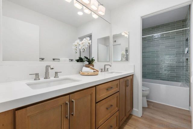10539 Caminito Glenellen, San Diego, CA 92126