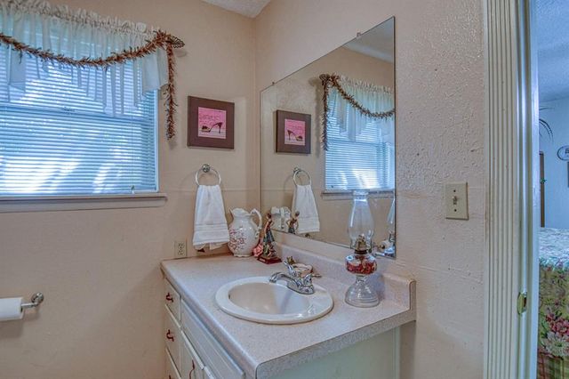 3400 NE 108th Avenue, Norman, OK 73026